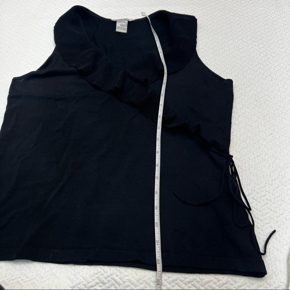 nygard Collection Knit Tank Top Black Ruffle Neckline Size S - Picture 7 of 9